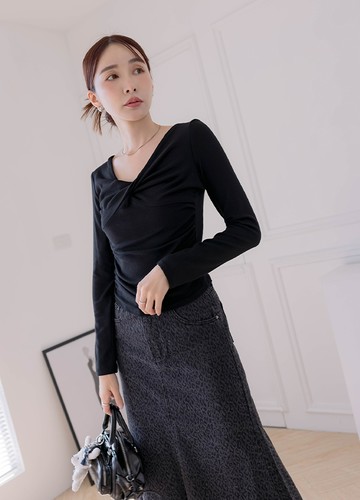 美胸扭結棉質上衣