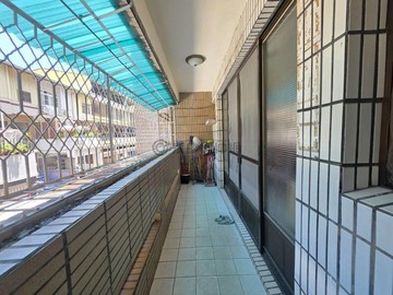 【東光國小】陽台進出4房公寓二樓｜高雄市三民區黃興路