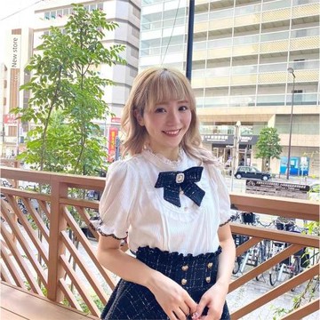 2022春夏 lizlisa原單甜美可愛蝴蝶結袖口蕾絲邊珍珠領短袖襯衫女