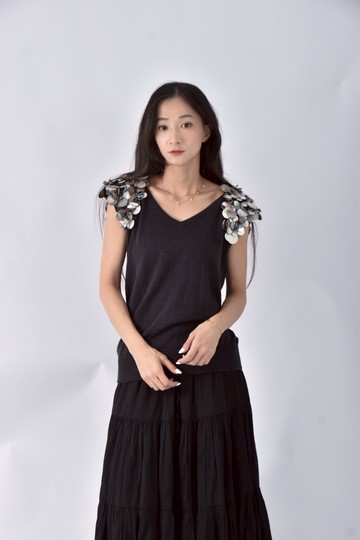 (M) isabelle wen亮片無袖灰色上衣