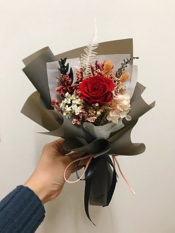 Miss。花謎 【唯一】永生玫瑰花束