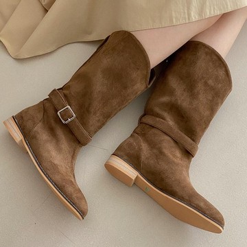 韓國設計．率性一字帶V口圓頭低跟中筒靴．白鳥麗子