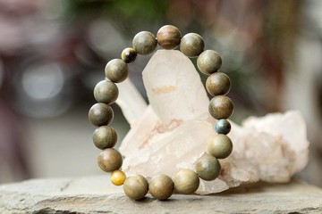 【手環系列】10mm綠檀木+夢幻虎眼石 手環 帶天然清香 (歡迎客製)