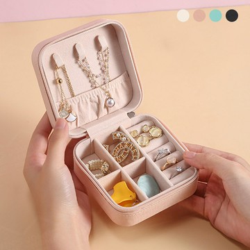 迷你飾品收納盒 輕巧便攜 耳環收納盒 珠寶盒 首飾盒 飾品盒 戒指收納盒 耳環展示盒【ZN0306】《約翰家庭百貨