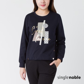 獨身貴族 幾何拼接圖案金釦點綴造型長袖T恤(1色)