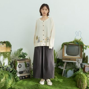 【MOSS CLUB】小緹花組織布斜邊配布直褲 黑 灰