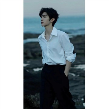 白色正肩痞帥襯衫男款氛圍感穿搭那不勒斯西裝內搭高級感長袖襯衣鑫弘-衣錦男裝