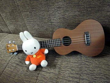 Uma 26吋桃花心木 Ukulele 烏克麗麗(超值全配附琴袋/調音器/教材)【唐尼樂器】