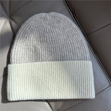 hm秋裝溫柔v領蓬松長袖毛針織衫