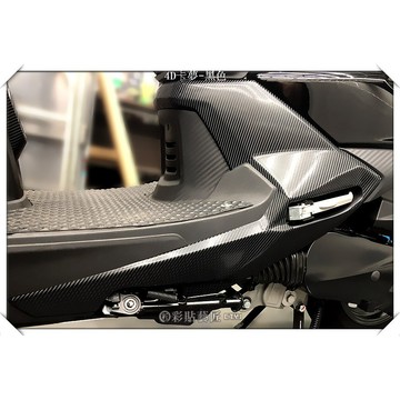 彩貼藝匠 火鳳凰 FNX 125 車身下方內裝貼（一對）卡夢 仿真鍛造碳纖維 車膜 貼紙 防刮 遮傷 機車貼紙