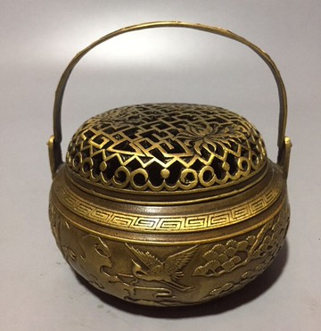 明宣德款黃銅雕刻松竹梅鏤空提梁暖手爐 碳爐古董古玩雜項收藏