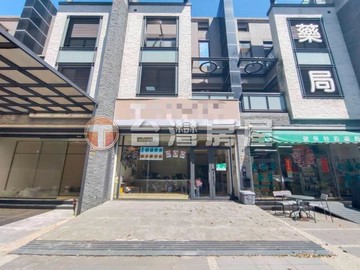 聖富-景賢路大面寬~旺店面老闆首選環境居住品質優｜台中市北屯區景賢路
