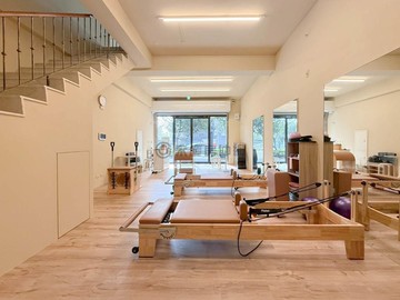 帝璟臻和｜使用35坪｜逢甲商圈一二樓店面雙平車｜台中市西屯區漢翔路