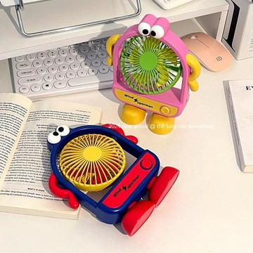 可愛大眼睛怪獸風扇宿舍桌面靜音辦公室usb可充電夏季小型電風扇