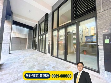 輕屋齡~挑高金店面附平車【昌平榮景】正昌平商圈｜台中市北屯區昌平路一段