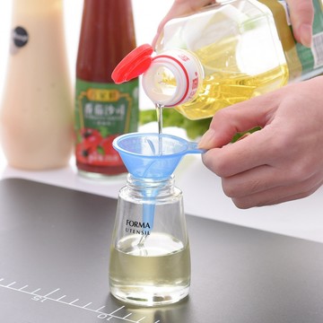 ✨台灣現貨📦日本進口 家用塑料漏斗 三個裝 厨房用品小工具 酒壺漏斗 漏斗 油漏 大小號套装 #丹丹悅生活