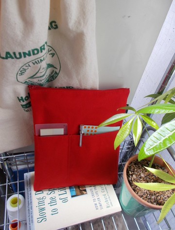 手帳 書本收納包 (紅色) A5 筆記本 文具 文庫本 單行本 遮蔽膠帶 筆袋 文具用品