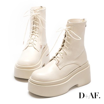 D+AF 暗黑芭比．Plus級加厚鬆糕底綁帶短靴＊米