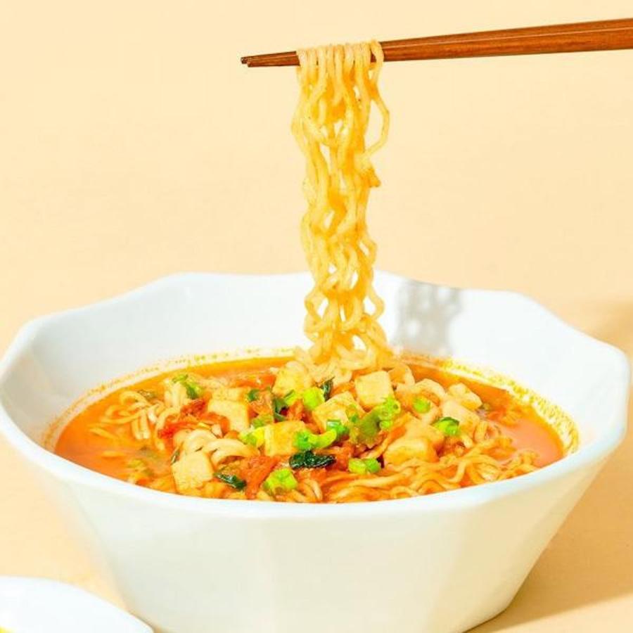 [農心] 辛ラーメンブラック 豆腐キムチ 4食入 袋麺   127g(4食入) 袋ラーメン ノンシム 韓国らーめん