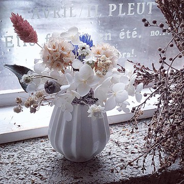 不凋花白瓷小桌花/宅配限雙北地區,跨縣市需自取