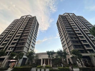 合展好市稀有露臺三房車｜桃園市桃園區文中三路
