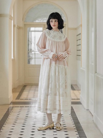 花神芙羅拉 甜美 溫柔氣質 拼接蕾絲 長袖連衣裙