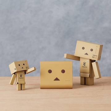 cheero阿愣原色13400mAh 行動電源PD18W快充 Wh 規格清楚標示