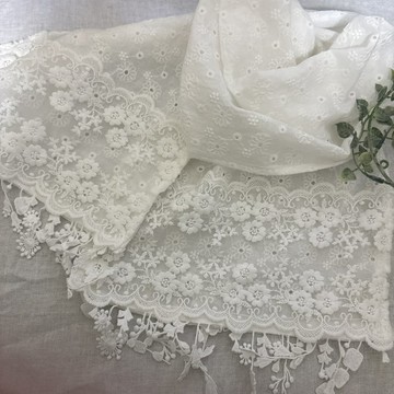 手作☆白色小花葉飾刺繡蕾絲披肩 附流蘇 B