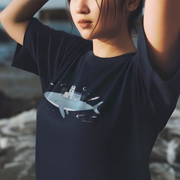 | 微光Ocean | 插畫T-shirt_鯨魚城市
