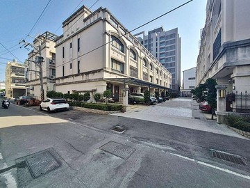 龍井御墅家九期輕屋齡前院停車別墅｜台中市龍井區工業路