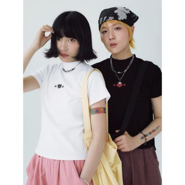 STILLYOU復古百搭愛心印花半高領正肩辣妹短袖T恤女修身短款上衣