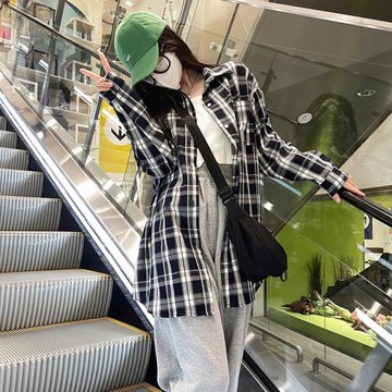 設計感格子襯衫女2021年春秋新款洋氣時尚寬松中長袖襯衣港風上衣