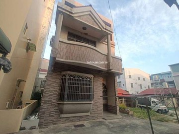 蝦咪! 搶購498萬|入手三樓透天|6房有孝親房｜高雄市阿蓮區忠孝路