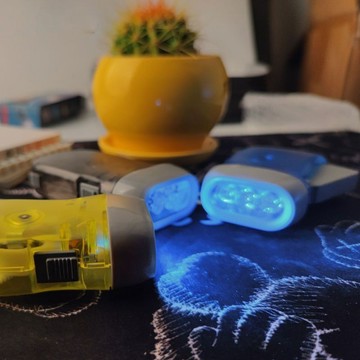 爆殺出清 手搖手電筒 防災手電筒 應急燈 緊急照明燈 太陽能手電筒手 手摇手捏自發電手電筒 LED太陽能充電燈 迷你戶外