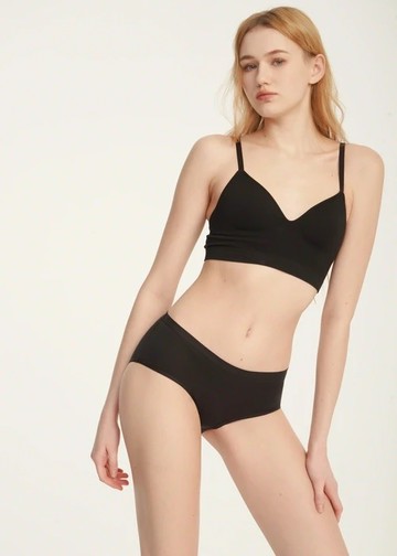 經典純色．緊帶高腰三角內褲(黑色)