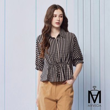 MYVEGA麥雪爾 MA都會經典黑灰格紋腰間繫帶雪紡上衣-黑