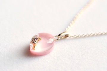 樹脂藝術 Marquise 吊墜・聖潔少女