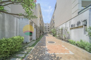 仁武輕屋齡大灣國中車墅｜高雄市仁武區永樂街