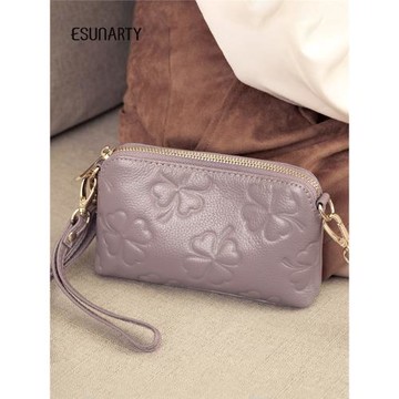 手拿包女小包韓版2026新款潮真皮個性時尚壓花單肩小挎包女貝殼包