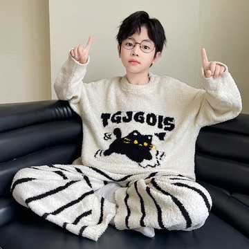 【中大男童】法蘭絨卡通貓字母條紋家居服套裝