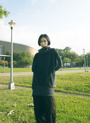 UUIN _ 黑灰長版寬鬆上衣