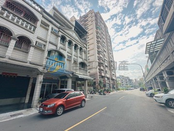 ❤️美術館車站內惟商圈【輕屋齡透天三樓】｜高雄市鼓山區裕民街