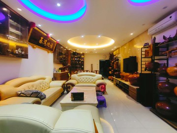 中壢夜市電梯透天|中央西路燙金店面.套房｜桃園市中壢區中央西路二段