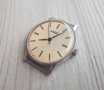 RAKETA 2609 19 顆寶石男士手錶上發條 - 俄羅斯製造機械表