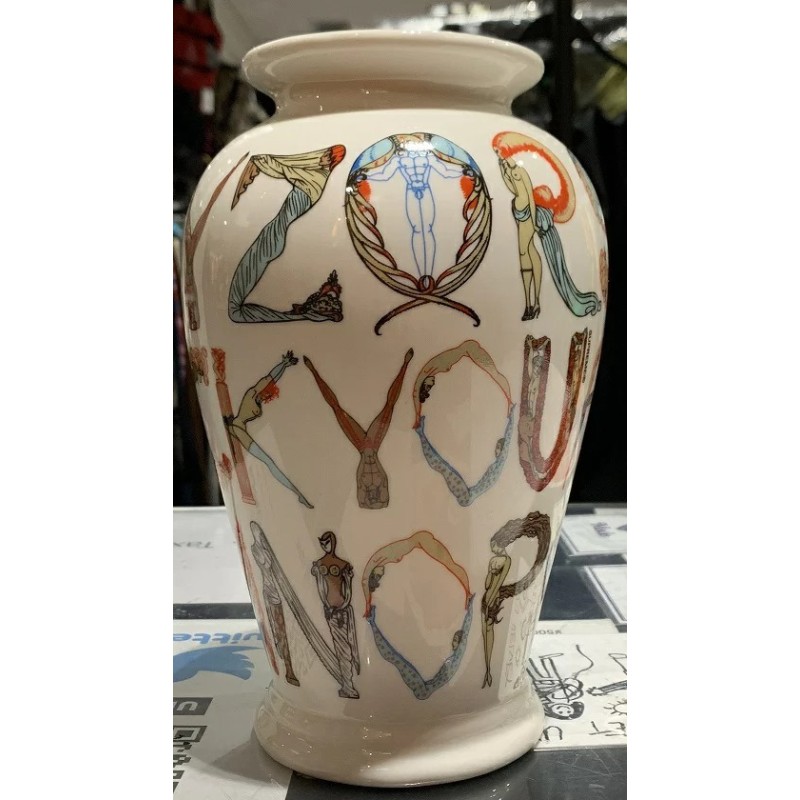 Supreme Alphabet Vase White 花瓶 壺 | angeloawards.com