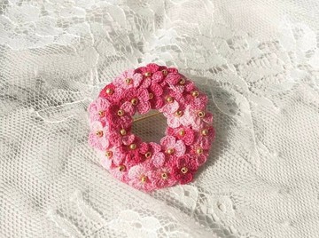 手作編織 微鈎 繁花環繞 胸針