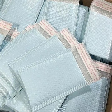 奶藍色氣泡袋（塔塔現貨） 隔日達 防震氣泡袋 信封袋 破壞袋 齣卡打包袋 小卡包裝 快遞袋 氣泡信封袋 齣貨包裝 包材