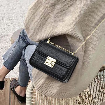 包包女包2023夏季小方包豆腐包時尚黑色斜挎包高級感單肩包鏈條包