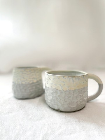 陶瓷手工 | 雕刻粉藍杯