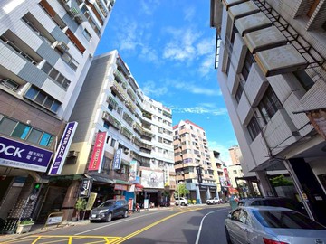 嘉嘉/精誠商圈鑽石店霸｜台中市西區精誠路